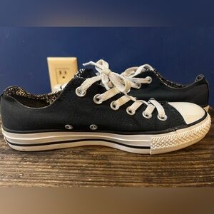 Converse double tongue for versatile styles